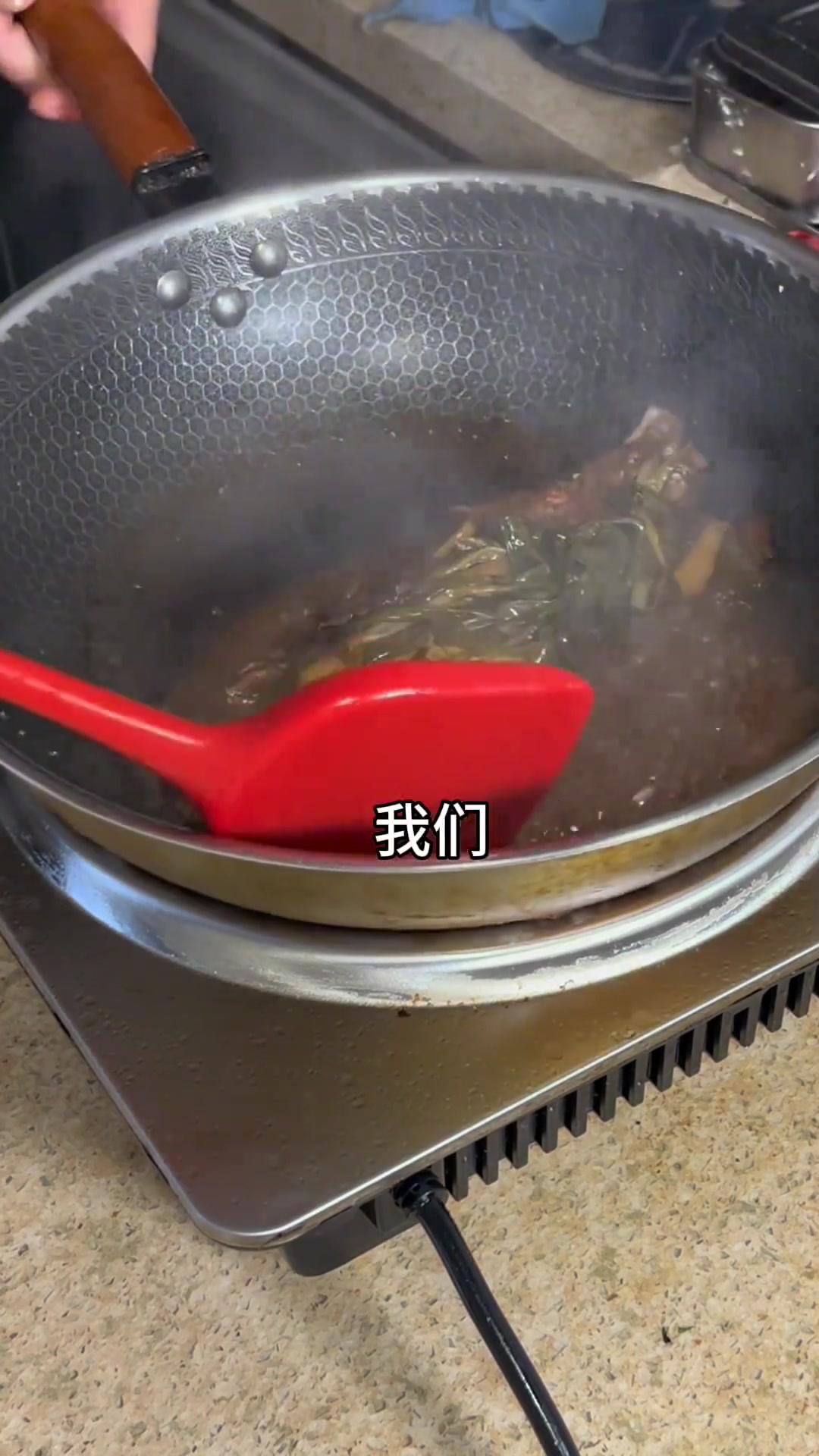 活鱼和死鱼红烧以后有什么区别,今天我做一个实验给大家看