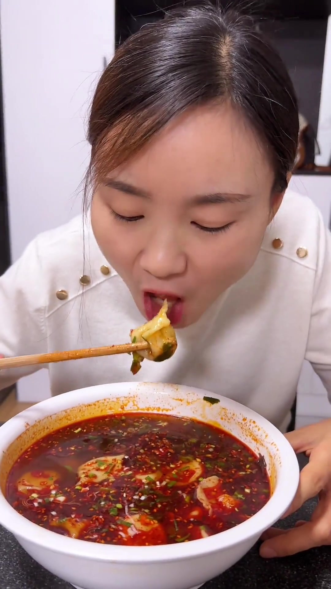 今天吃个萝卜水饺,娃点的饭