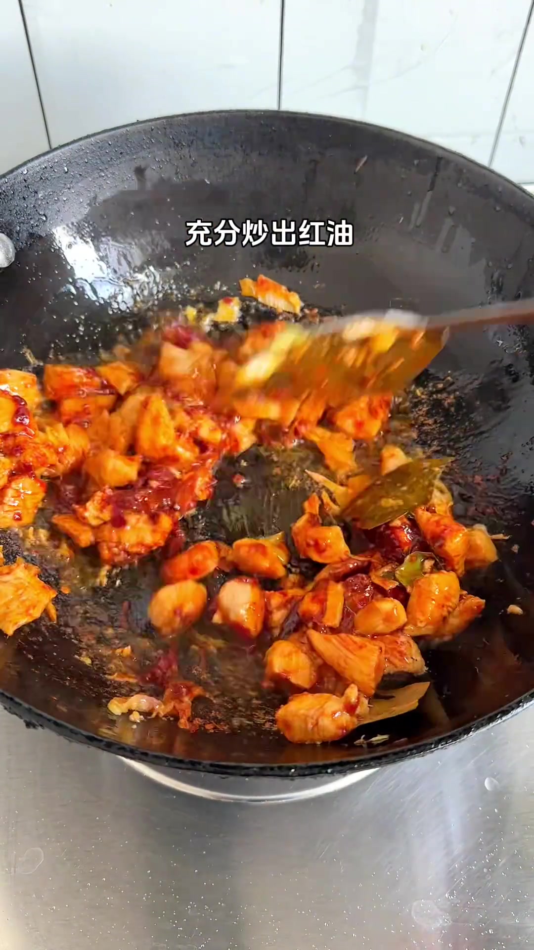 来河南要吃烩面的话,除了羊肉烩面、三鲜烩面