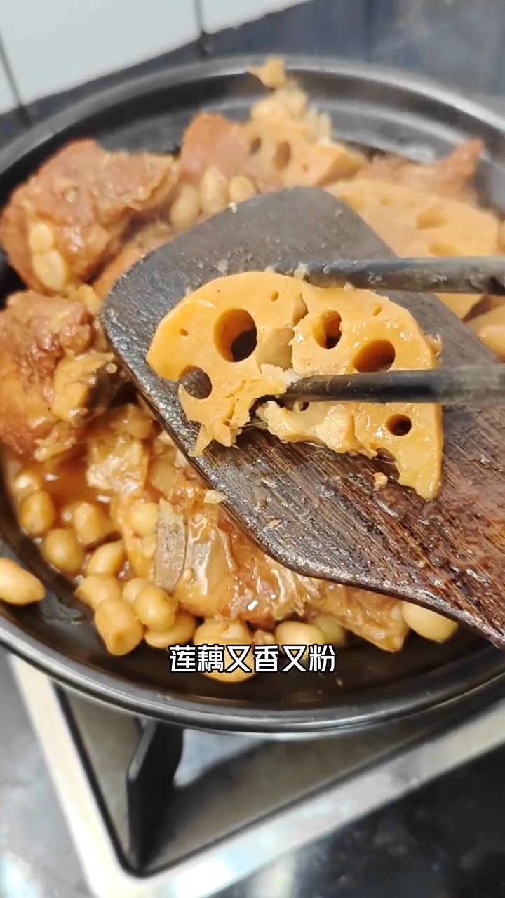 吃粉藕季!莲油花生炖排骨,天冷来一煲超满足