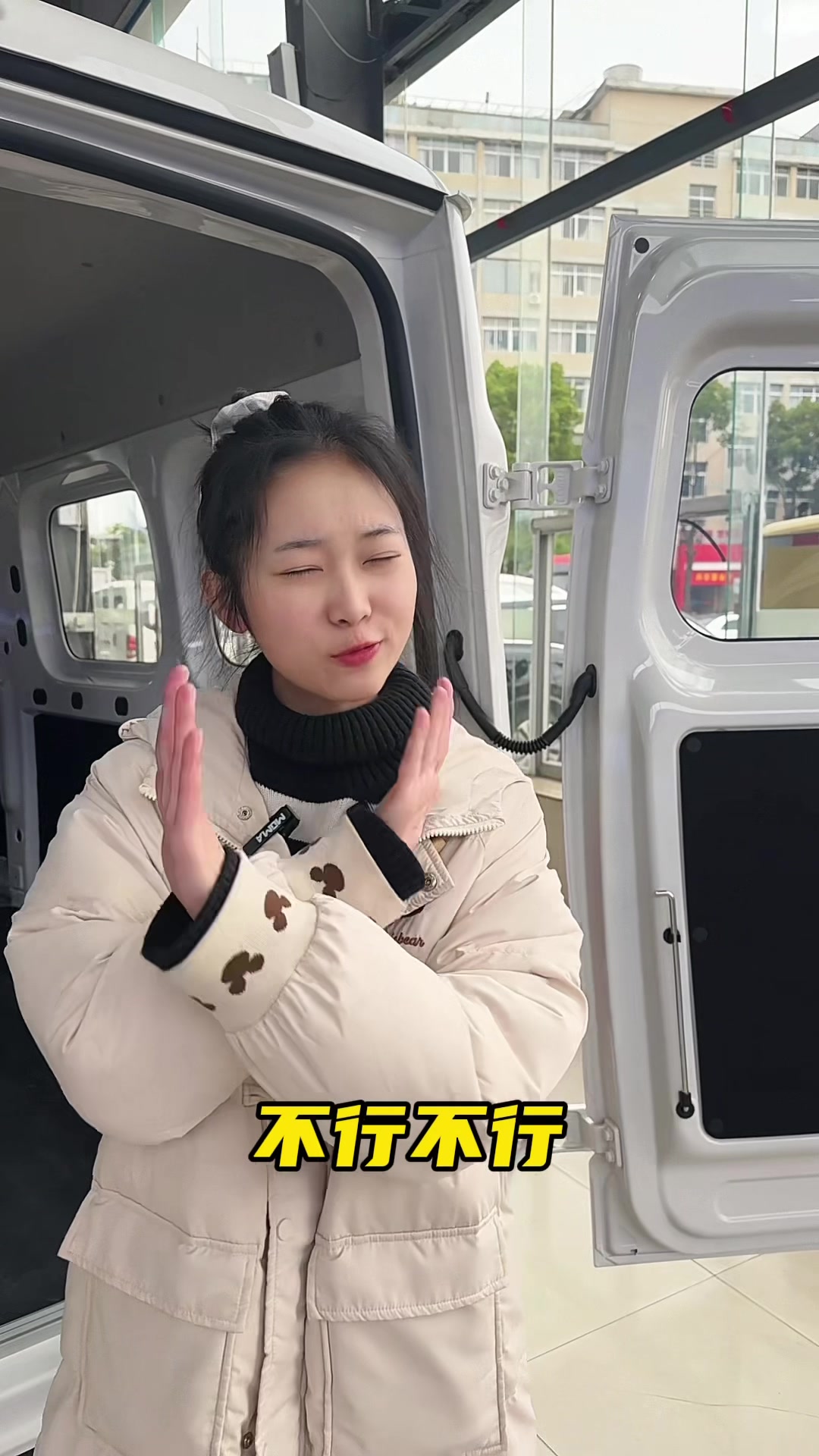 你以为五菱黄金仓能有多好?这种新能源面包车怎么会有人喜欢呢?