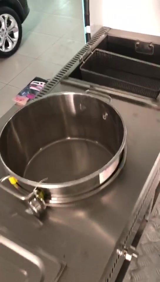 天津街边早餐车,种类丰富多样,新鲜出炉味道好,可以来看看