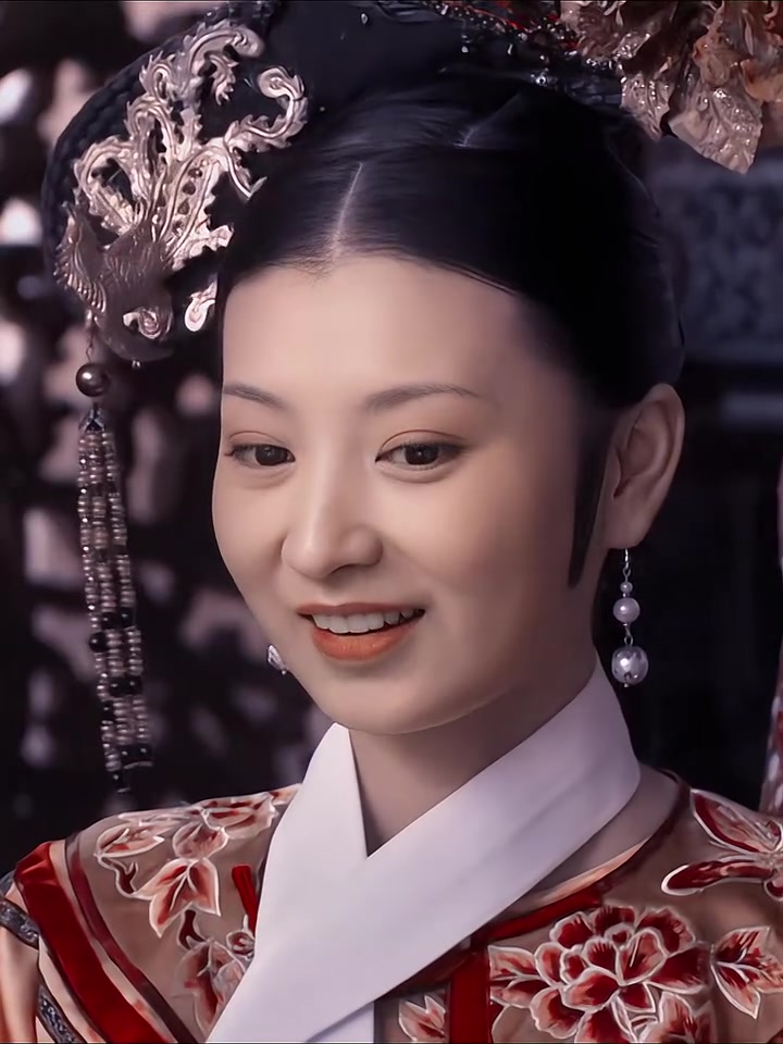 看得出来眉姐姐实在爱喝这个酸梅汤,都喝出了表情包……