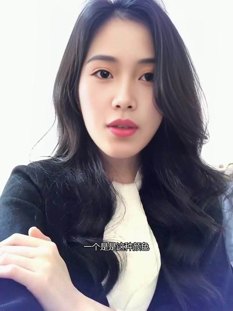 香奈儿、YSL口红试色大比拼,冷门嫩粉色超适合约会!