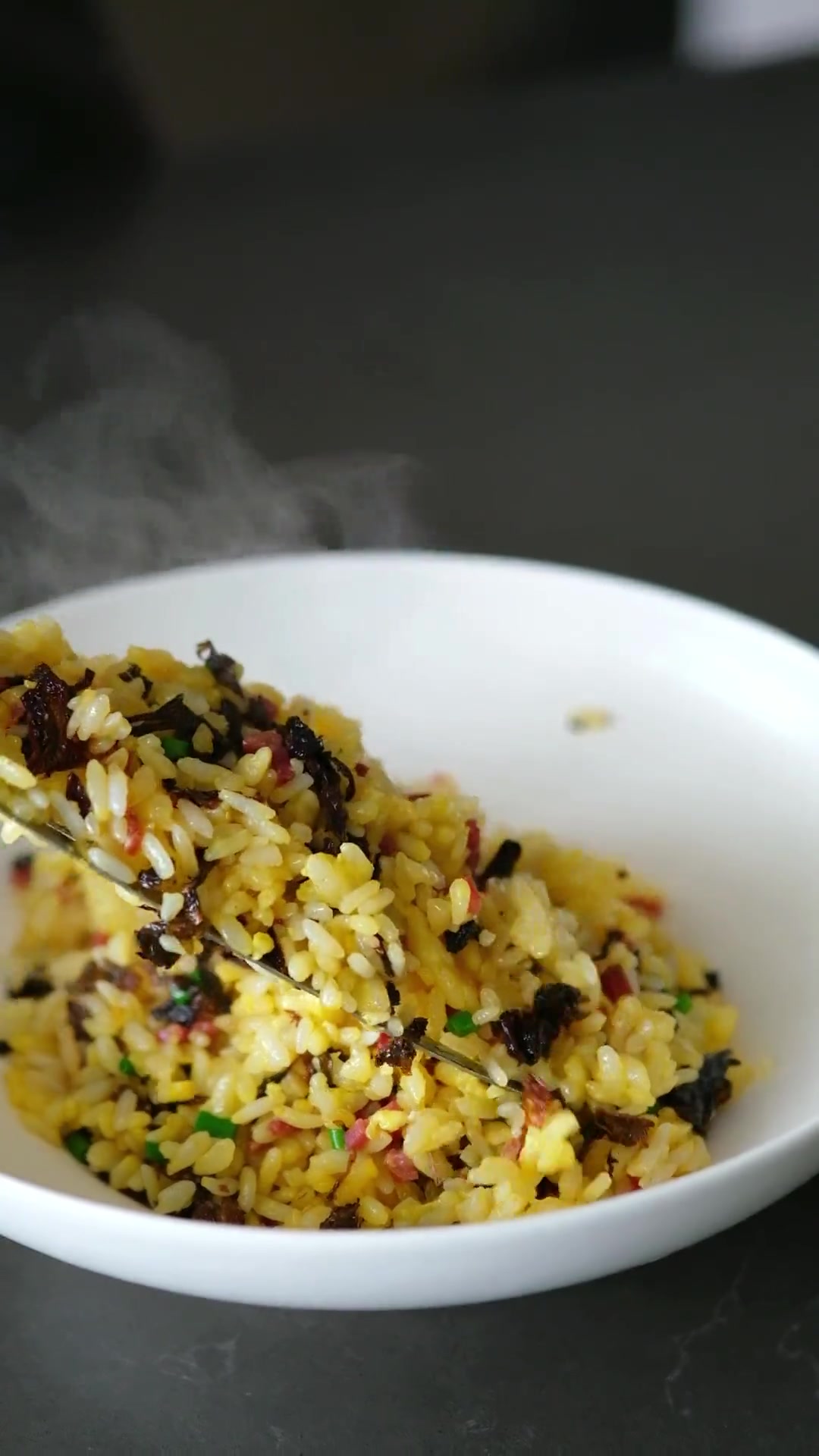 米饭吃剩了，不要紧，快试试这道，梅干菜炒饭~