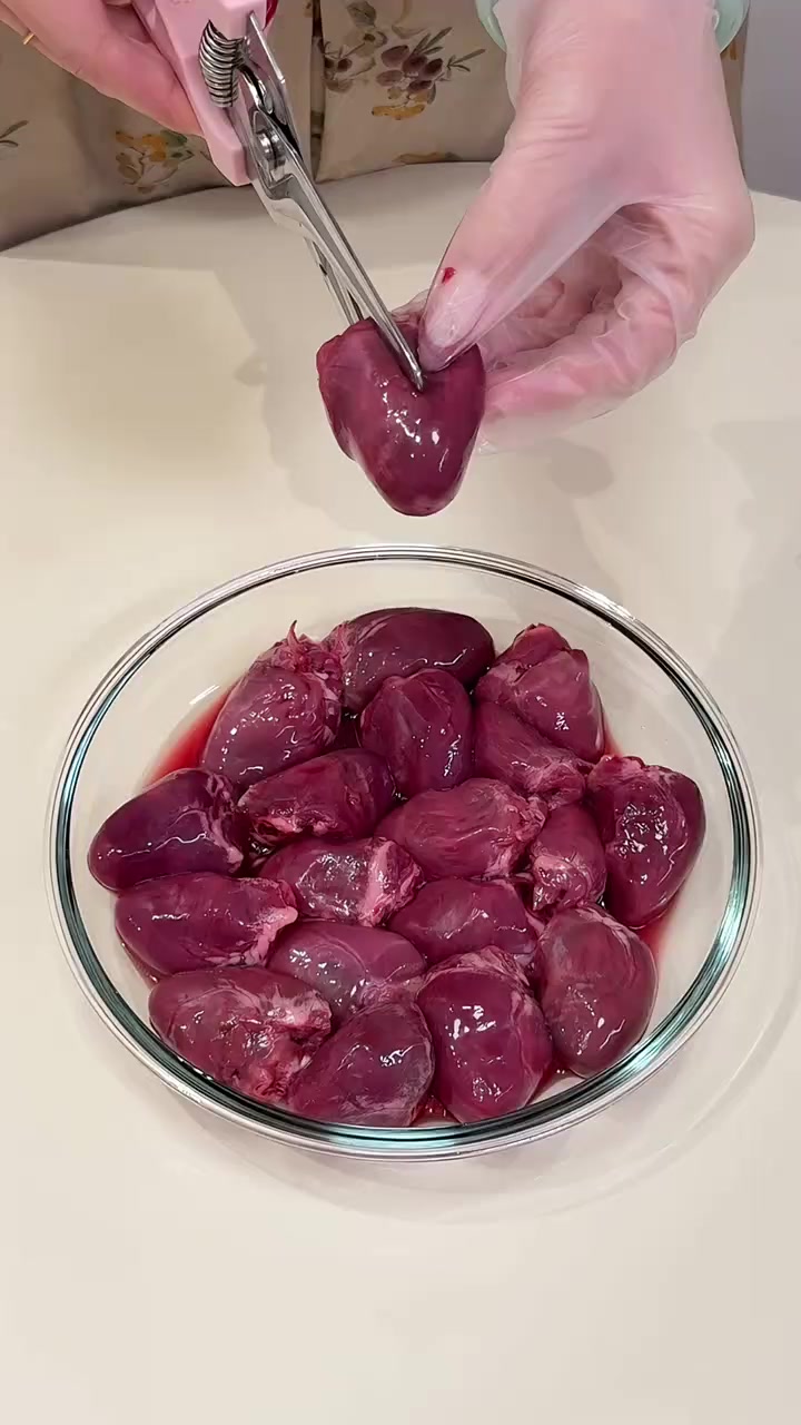 晚餐剪克三花鹅心吃