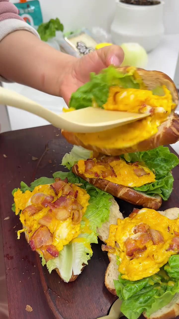 妈妈牌早餐早餐,滑蛋三明治太方便了!烤菜花超受欢迎