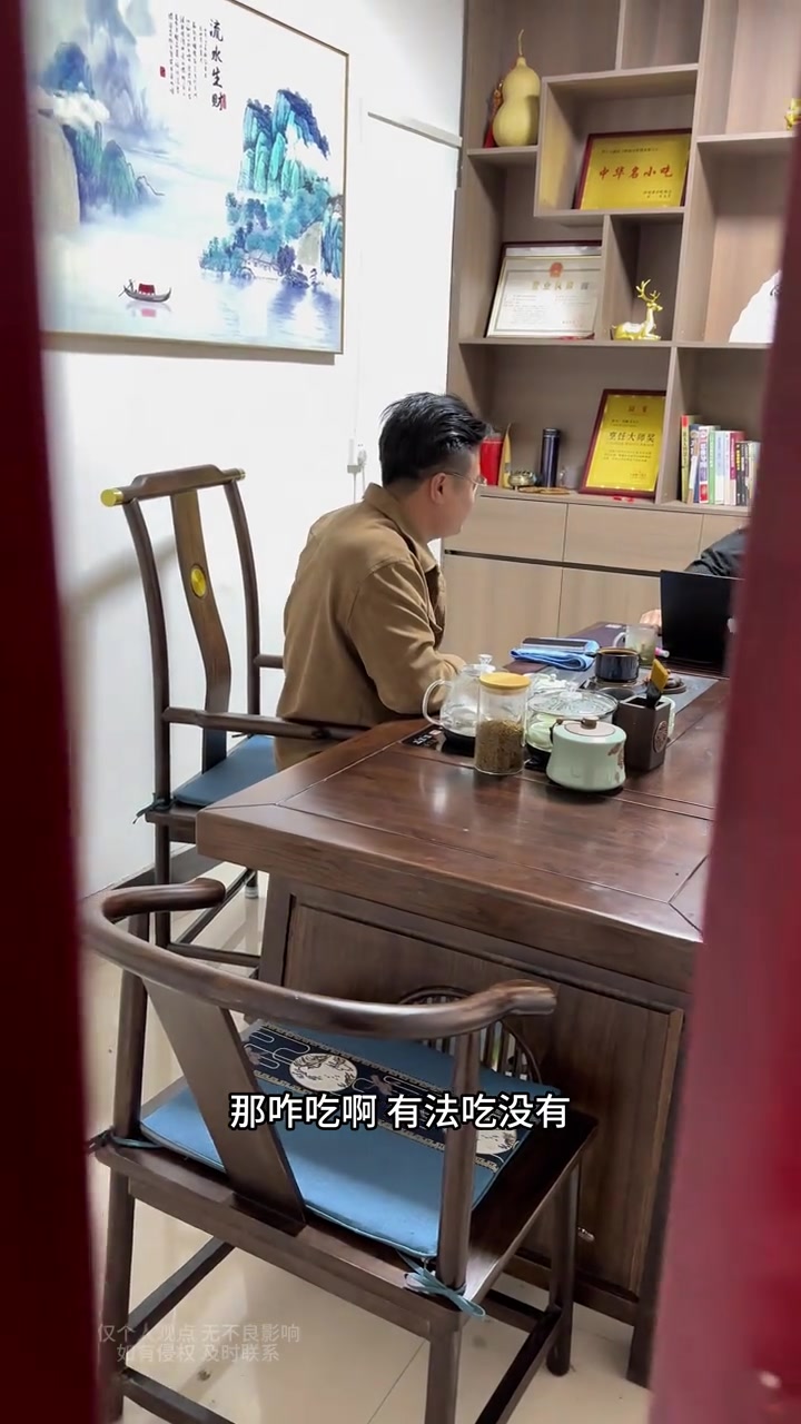 警惕!网传摆摊卖大锅卤菜月入10个,背后骗局被新闻曝光!
