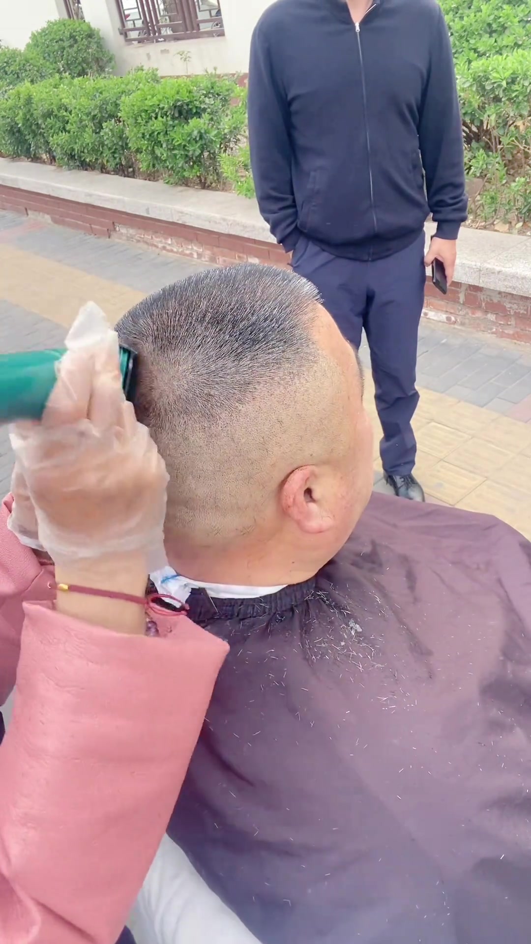 简单时尚,显年轻好打理,男士三面光圆寸平头教学
