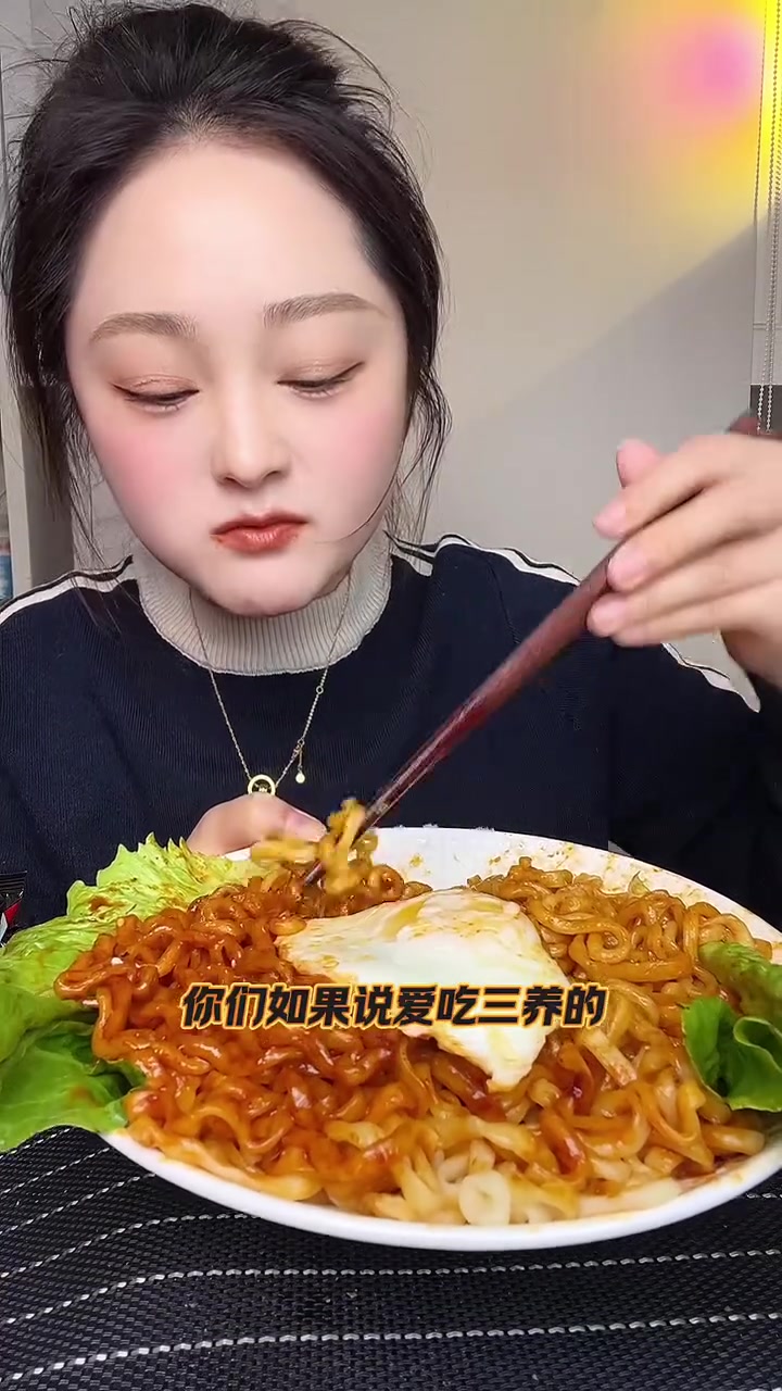 有没有和我一样宵夜特别喜欢煮火鸡面的,又辣又爽超过瘾