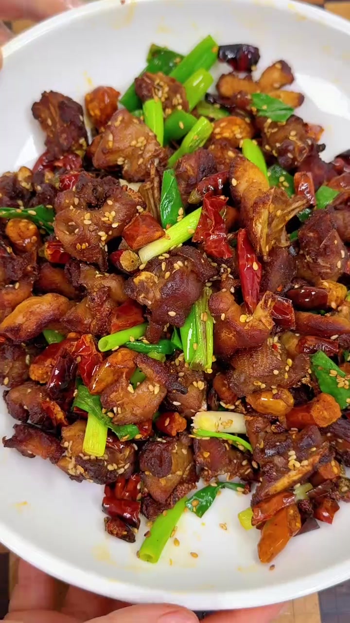 今中午我要放纵一下整个「辣子鸡」就这个做法新手小白也能秒变大厨 记录真实生活 辣子鸡