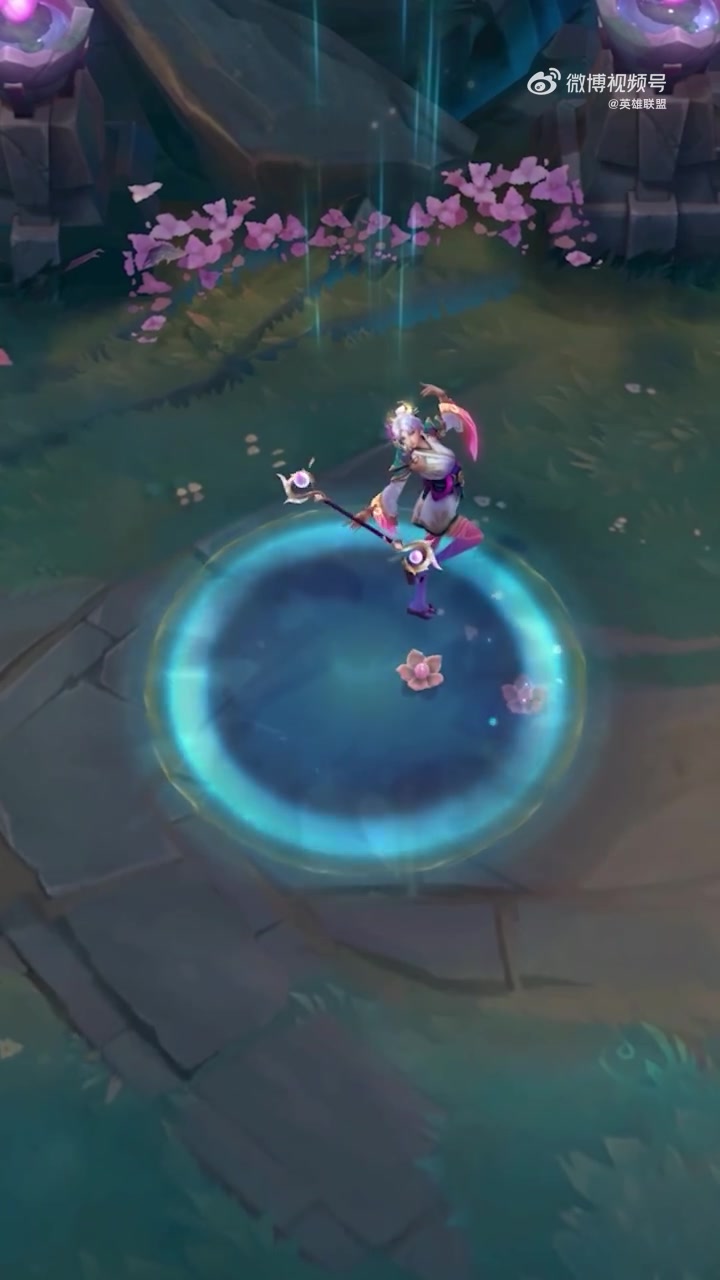 走入瑰丽、奇诡、纷繁的世界。LOL艾欧尼亚主题季本期通行证包含灵魂莲华 艾翁、灵魂莲华 拉