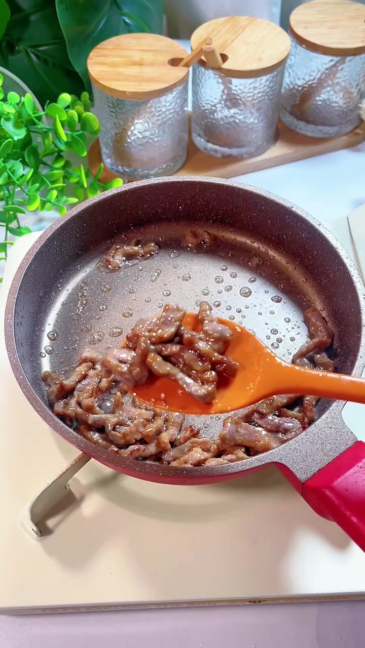 1岁+宝宝辅食|番茄牛肉米线 早餐不知道给孩子吃什么时候,就做这道酸甜可口又好吃的番茄牛肉