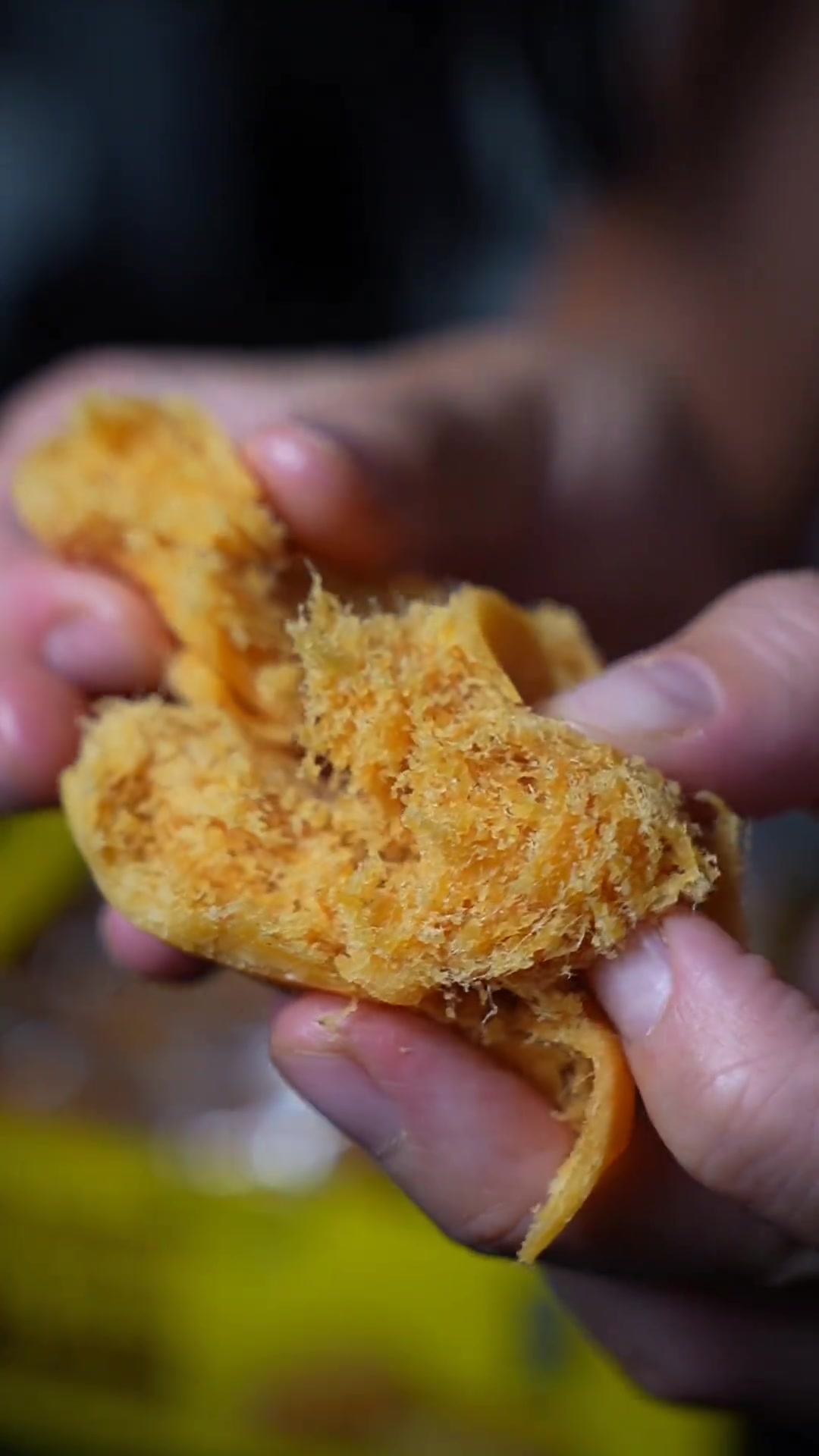 这友臣肉松饼都火到国外了啊,真的好喜欢吃啊