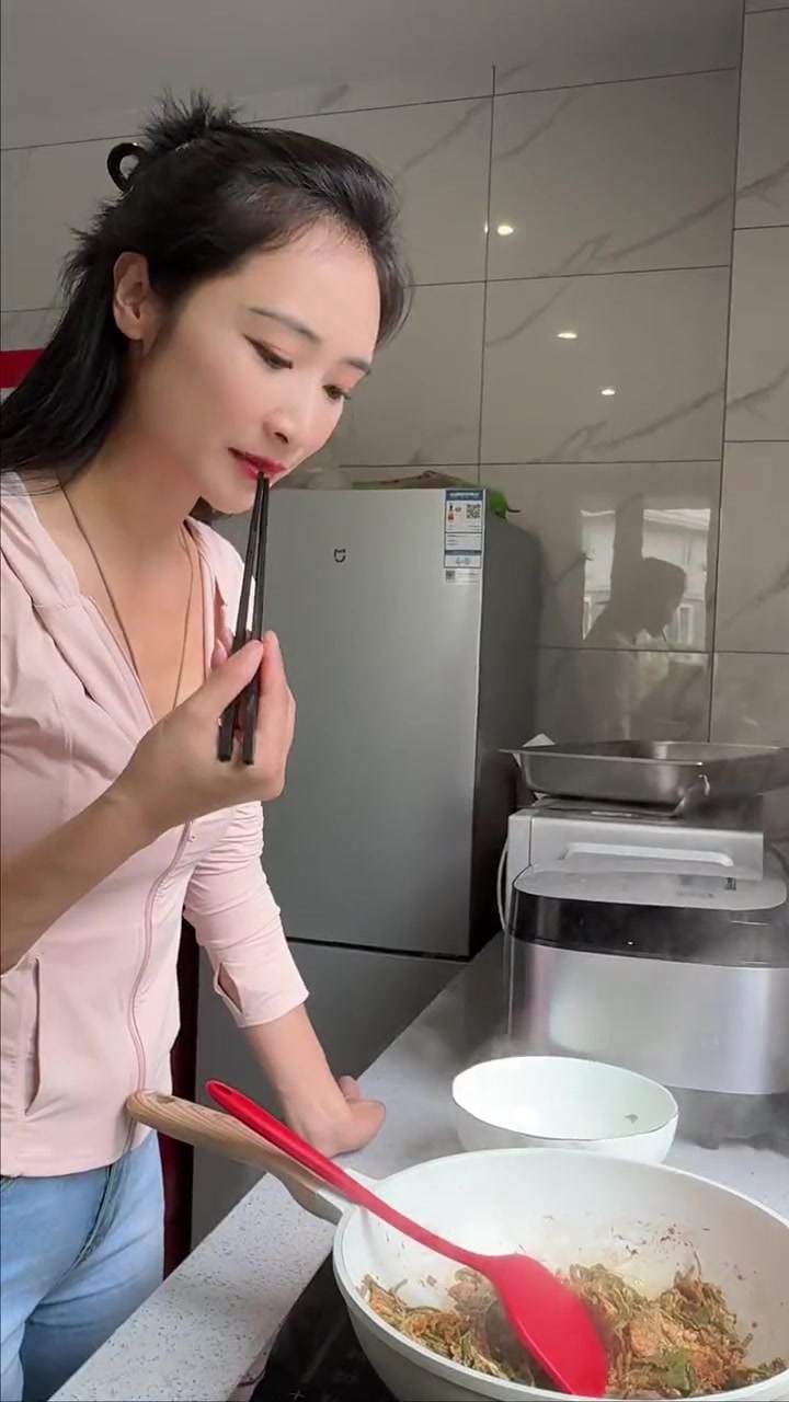 龙井炒蛋你吃过了吗?我负责烧,你们负责吃,嘻嘻