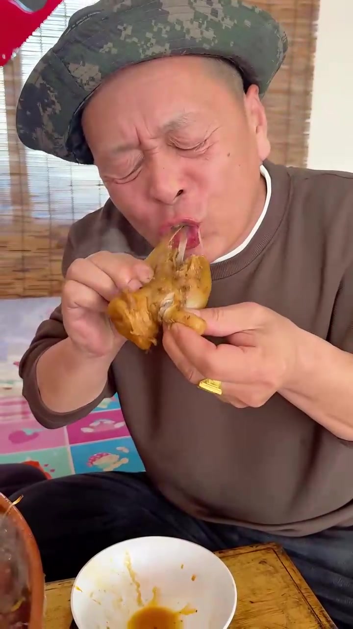 安康鱼肝不能吃，里面都是寄生虫