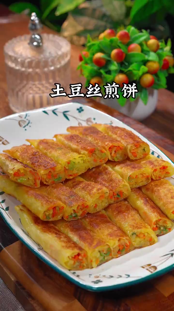 土豆丝煎饼的做法、焦香酥脆嘎嘎好吃、做法简单一看就会土豆丝煎
