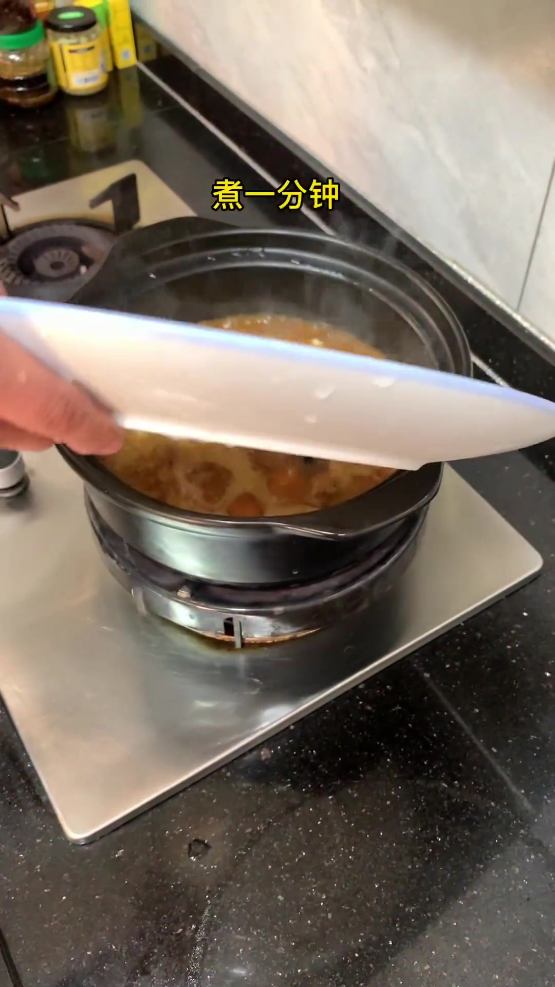 在家自制佛跳墙,食材足味鲜香,虽贵但男人做饭优势多