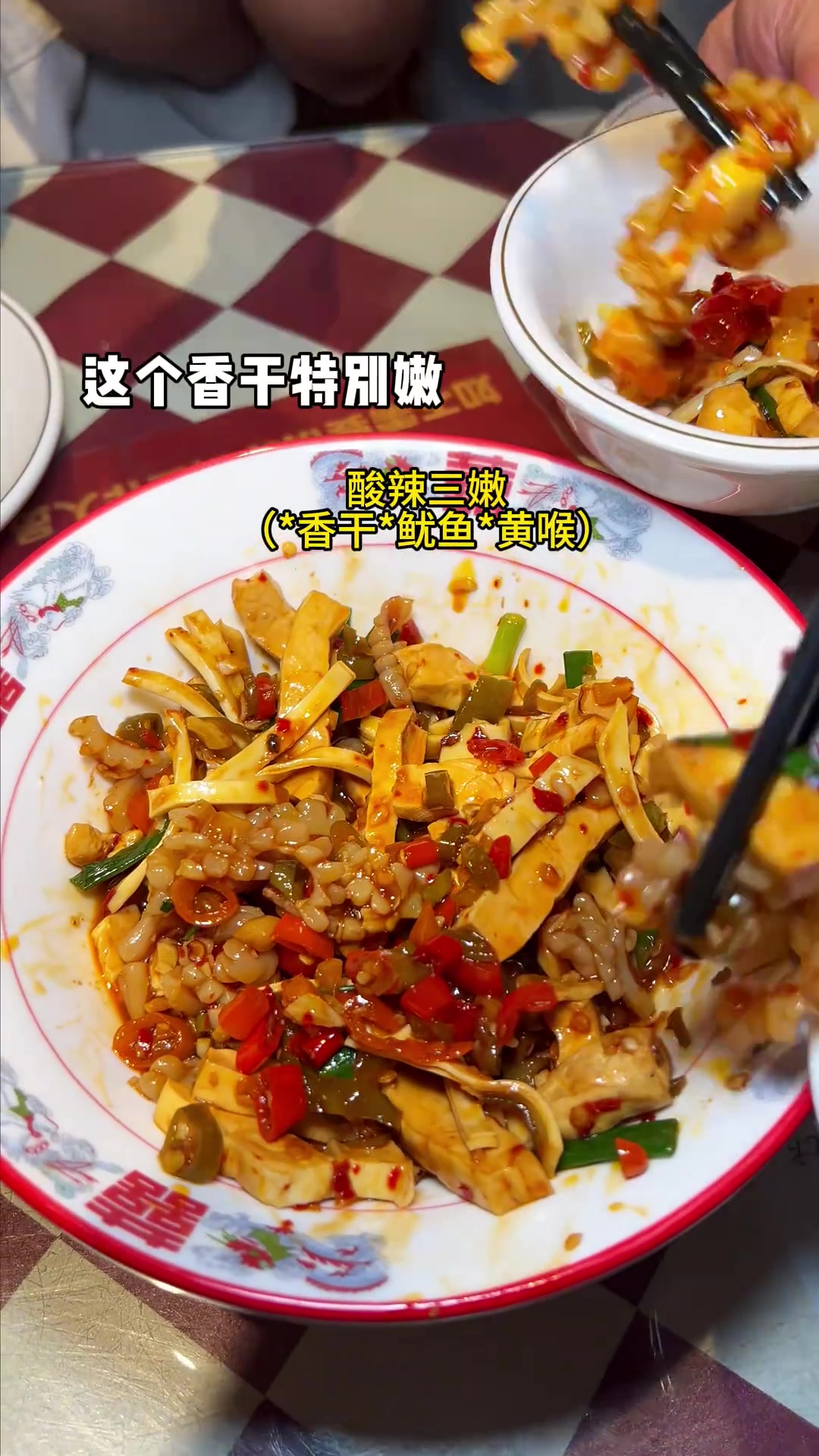 长沙本地人去哪吃饭?老小区巷子里的老牌实惠湘菜老店