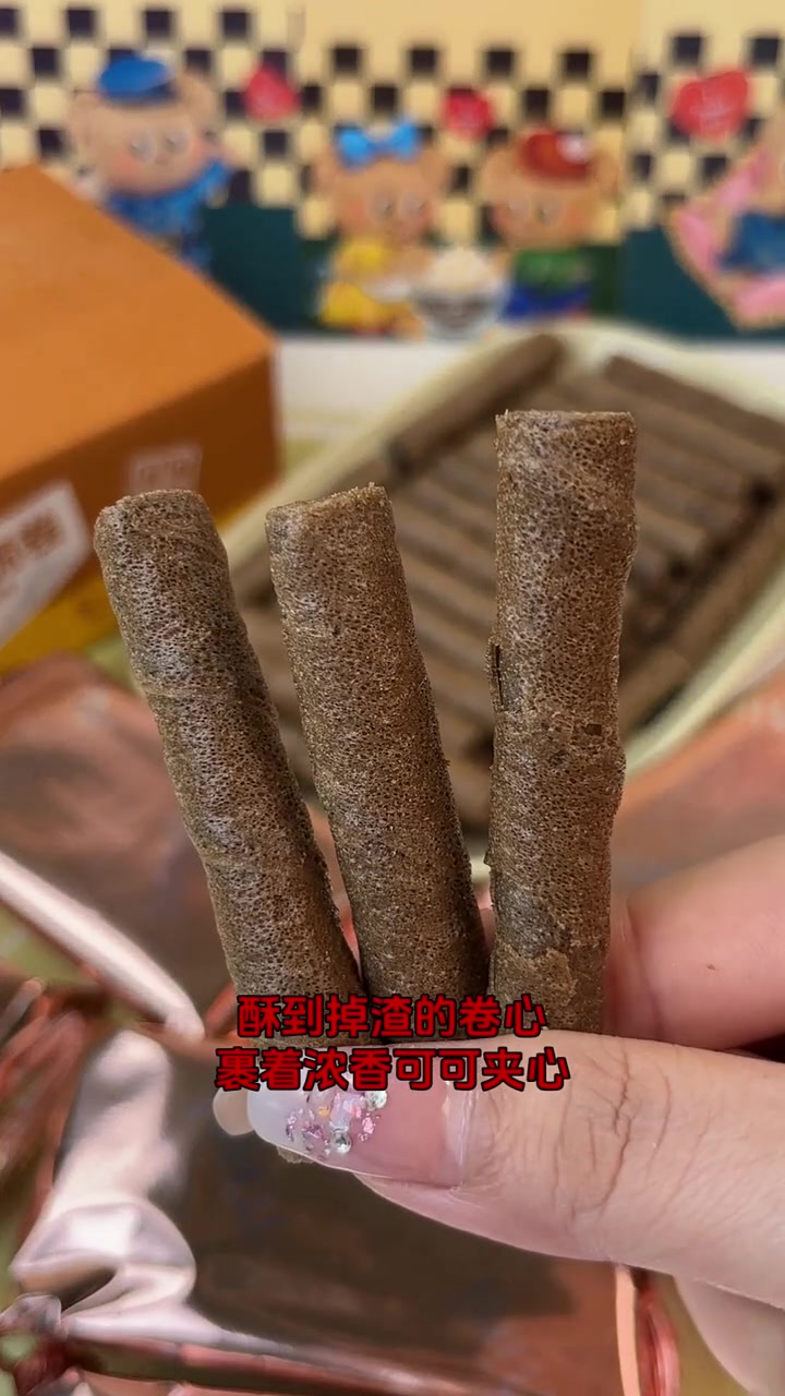 巧克力夹心鸡蛋卷,独立包装的休闲美味