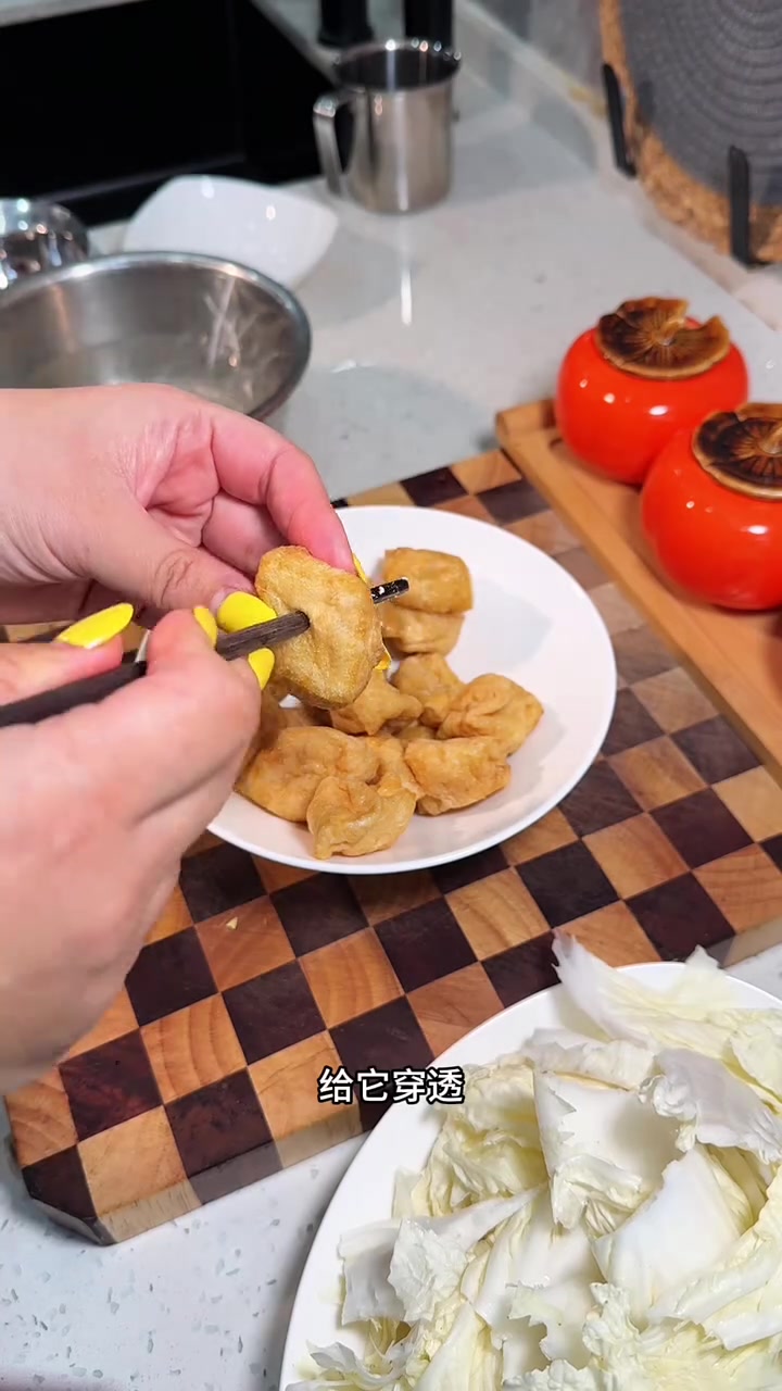 下雨了今天,整这一锅热乎乎的豆腐泡白菜太满足了!