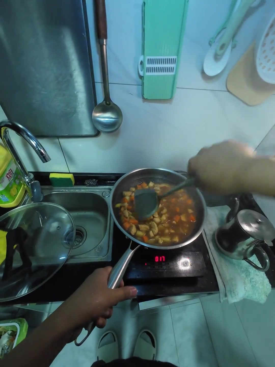 在杭州第一视角沉浸式对抗外卖刺客,这锅咖喱值35!