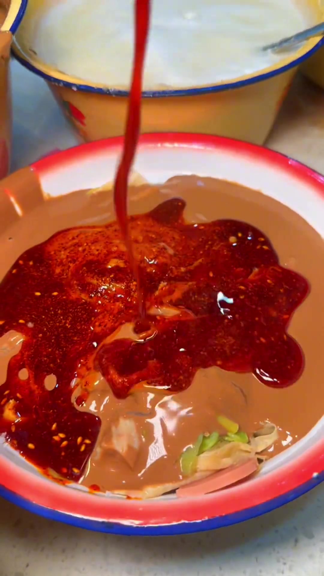 就这黏黏糊糊的麻辣烫谁不得意啊