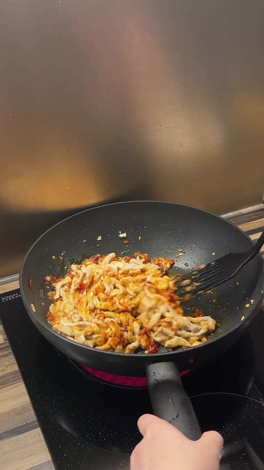 谁喜欢鱼香肉丝盖饭!