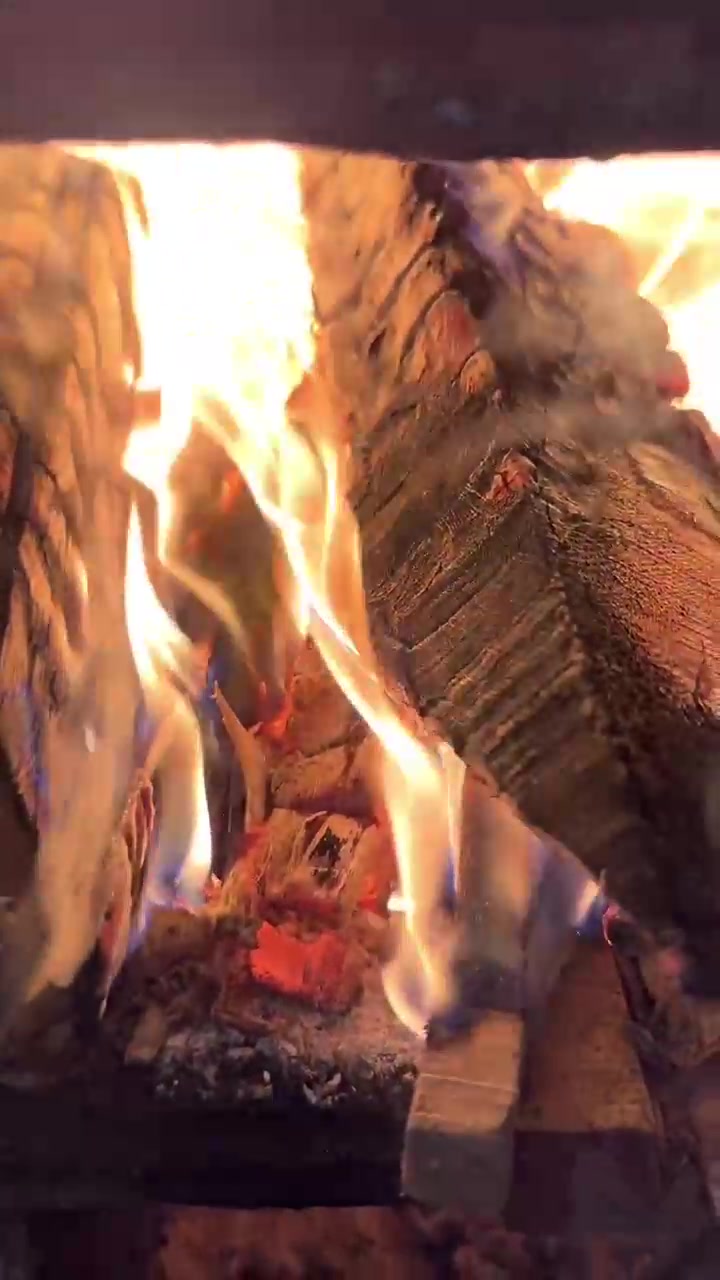 今天零下二十五度,坐在热炕头上,喝上一碗热乎乎的朝鲜族特色辣泥鳅汤,太幸福了