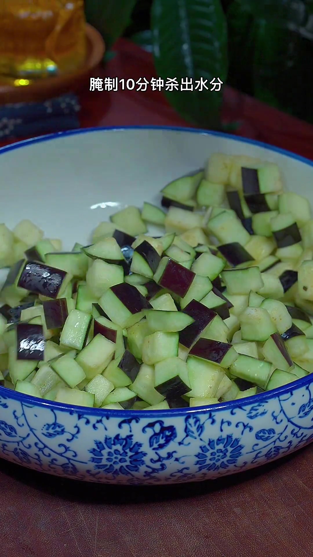 孩子想吃鱼香茄子盖饭?就这么做,简单好吃又方便