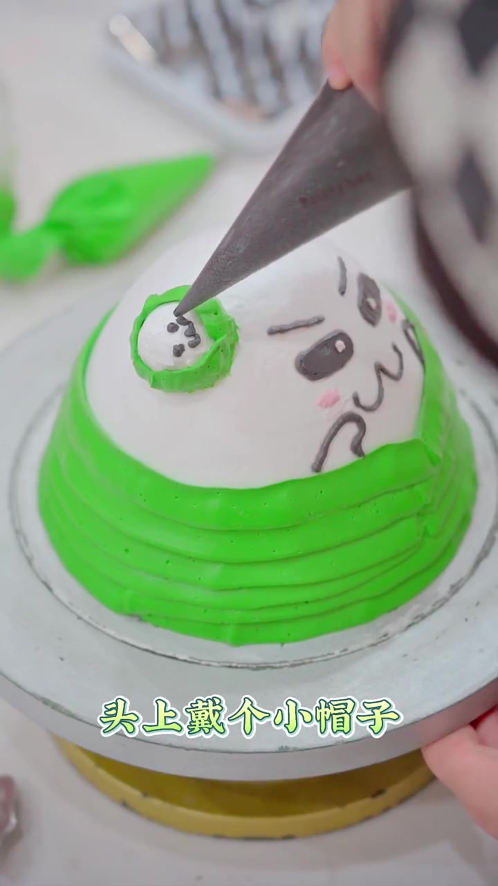 端午节快到,学姐学妹PK,立体与手绘粽子蛋糕你pick谁?