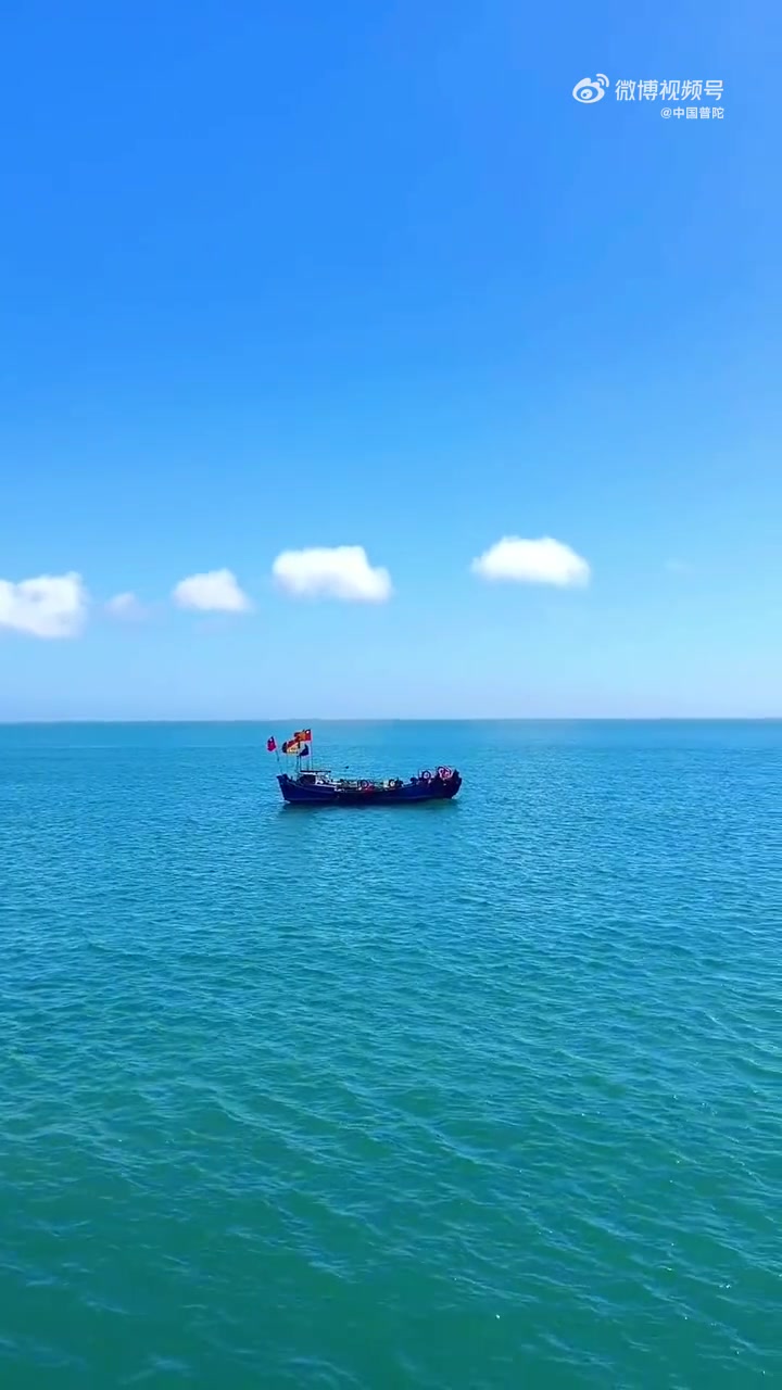 《无滤镜下的普陀大海:以原色治愈人间》——当镜头褪去所有矫饰,普陀的海便显露出它最本真的性