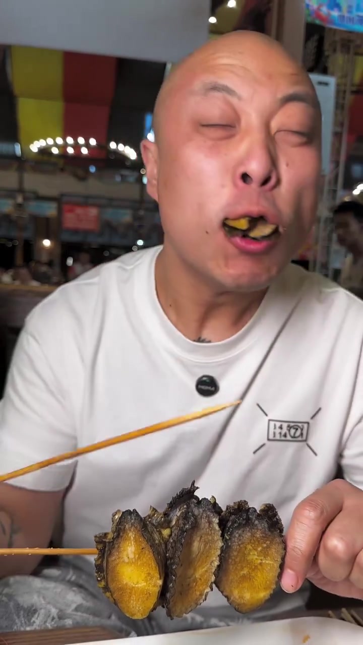 又到了吃海鲜自助的季节了,大连走起!