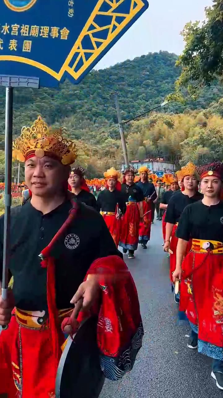 有请闾山派最强法师团登场!