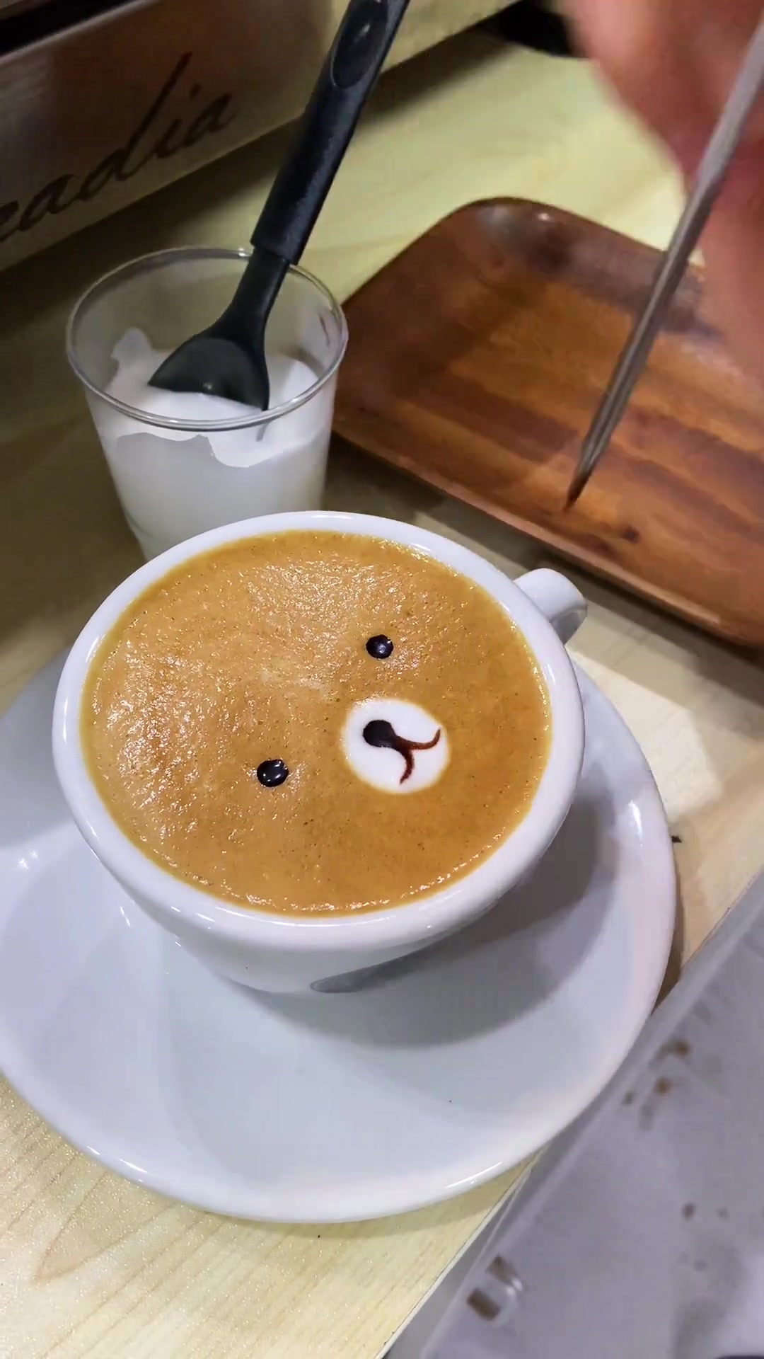 非常可爱的小熊拉花制作步骤非常简单,快学习起来