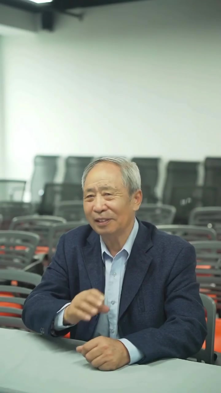 鸡拉白屎是啥情况?