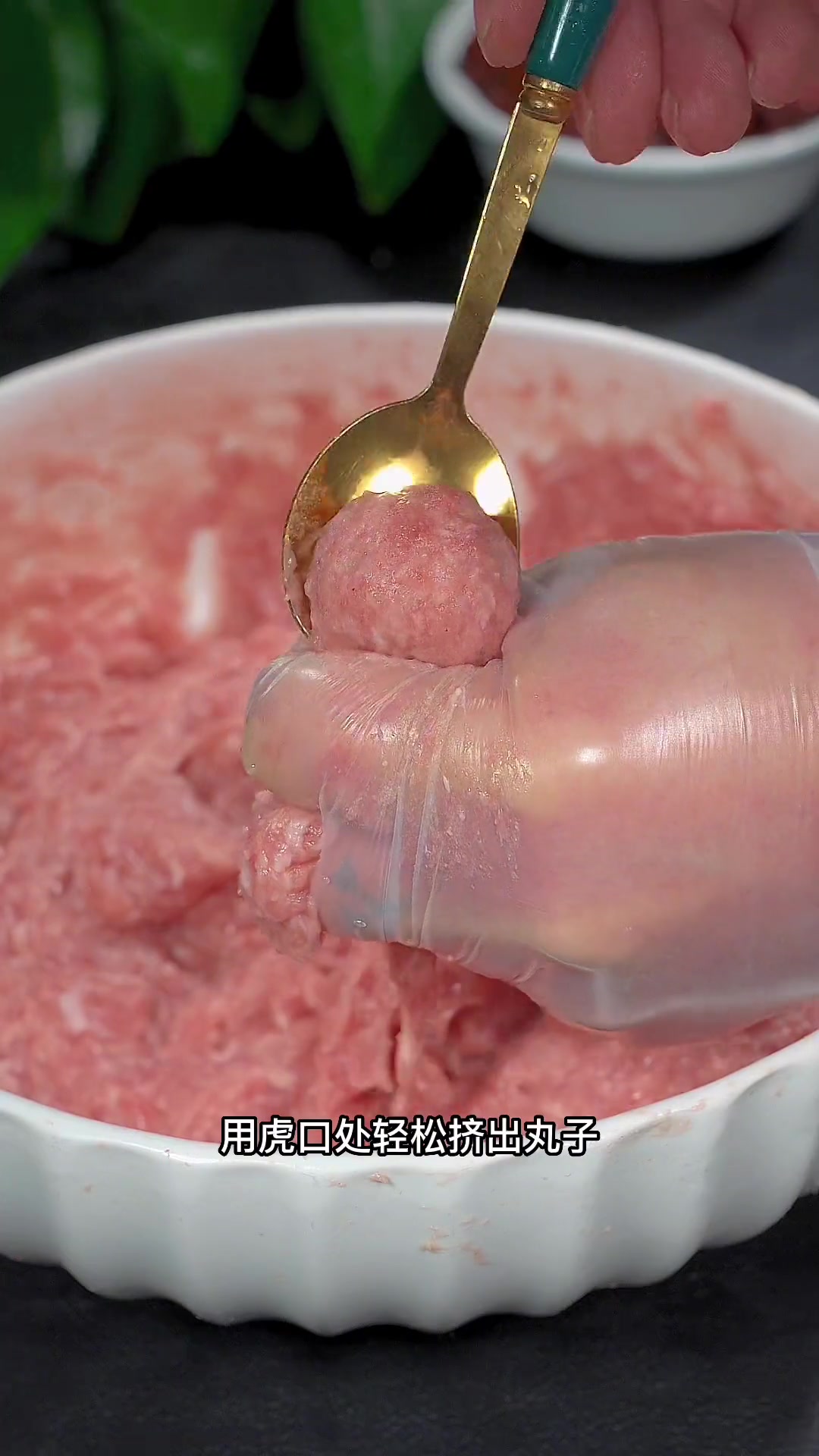 分享清汤小肉丸做法,不腥不柴鲜嫩多汁超好吃