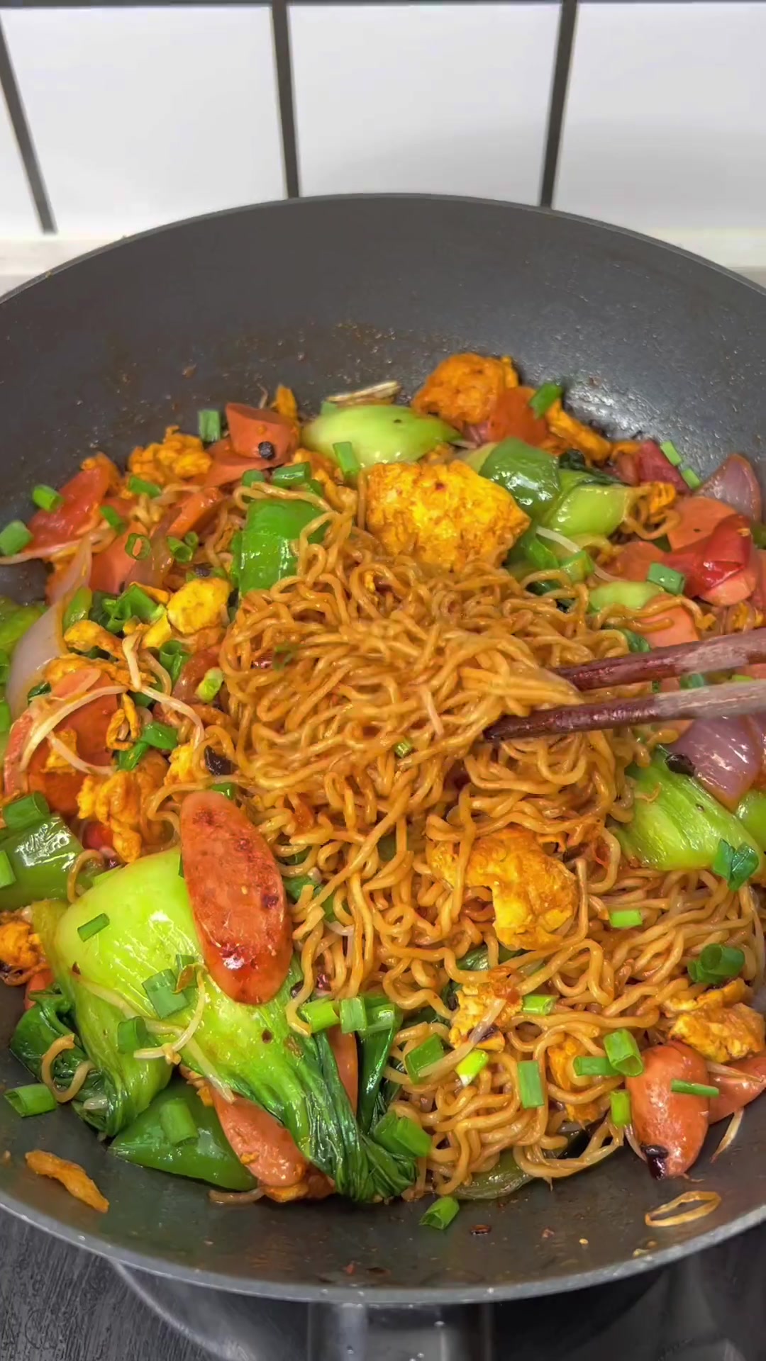 把方便面上锅一蒸,吃一次就忘不了,简单又好吃,真的太香了