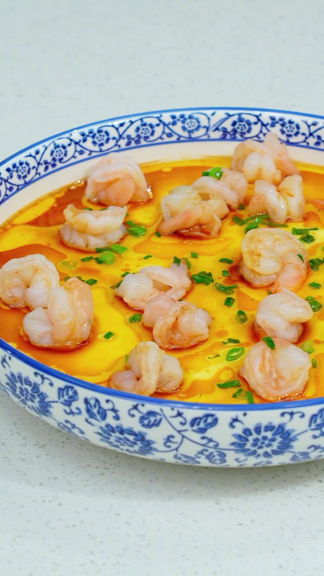 这样做的虾仁炖蛋,大人小孩都爱吃,细腻嫩滑,快做起来!