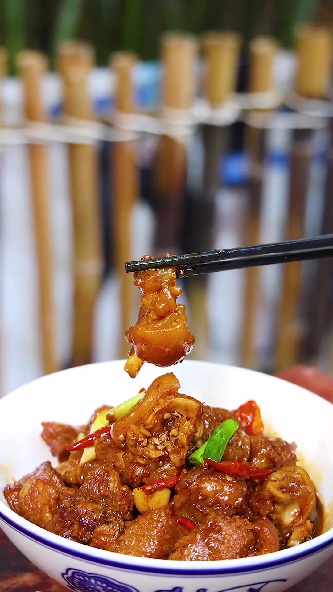 家常菜家常做法:红烧猪蹄