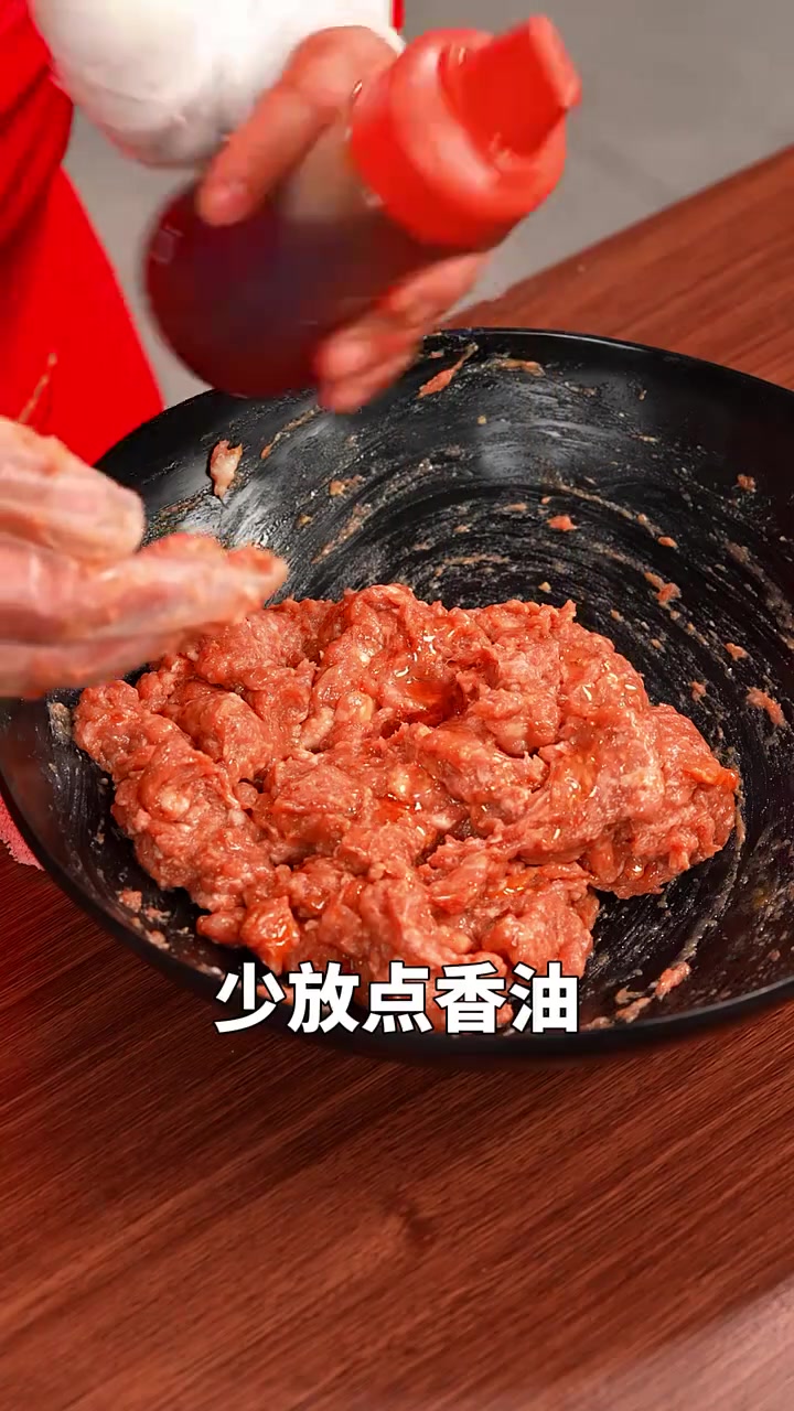 饭桌必备签子肉卷!蛋皮裹肉,馅香入味超好吃!