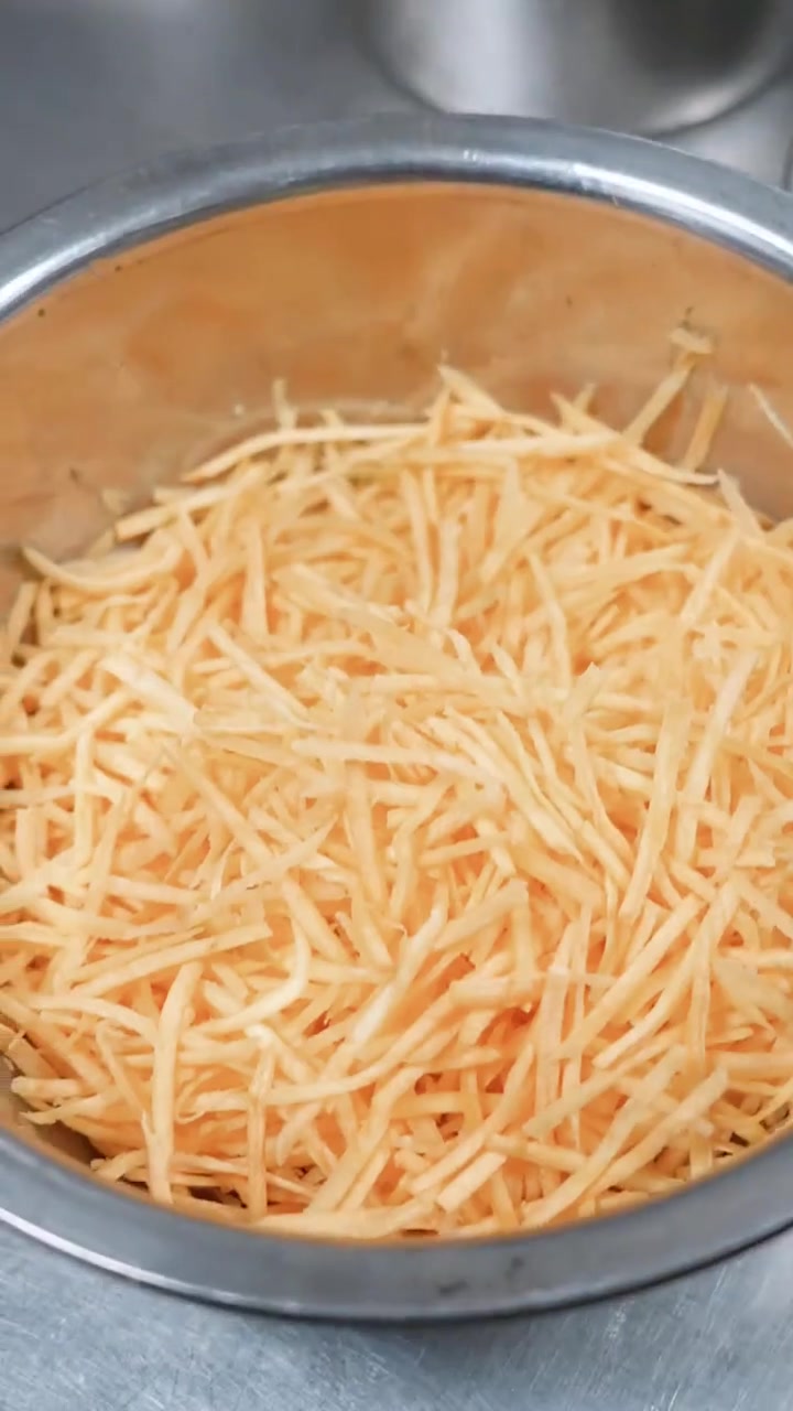 超香羊肉饺子馅教程!前腿肉配黄萝卜,调料一放绝了