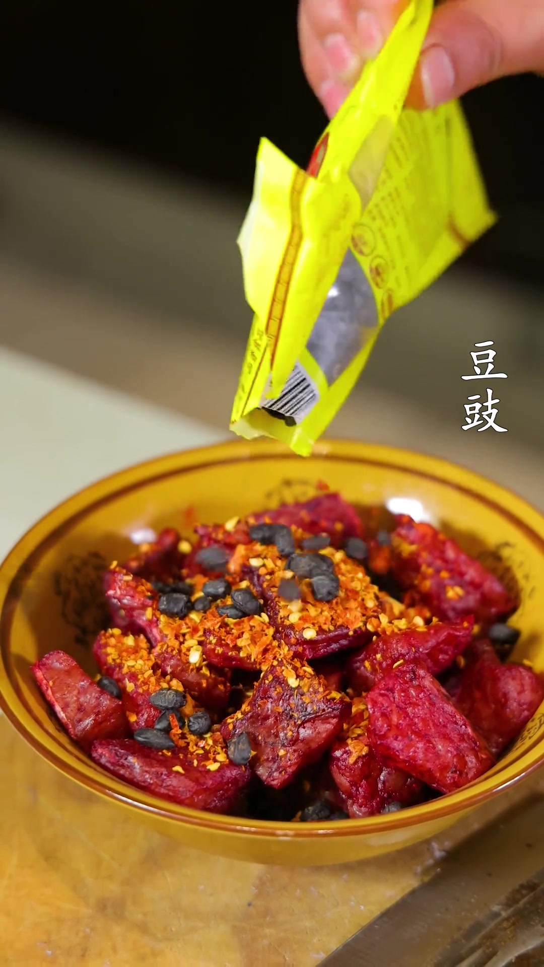 汽蒸扎鱼:传统韵味美食,鱼肉鲜嫩鲜香回味无穷