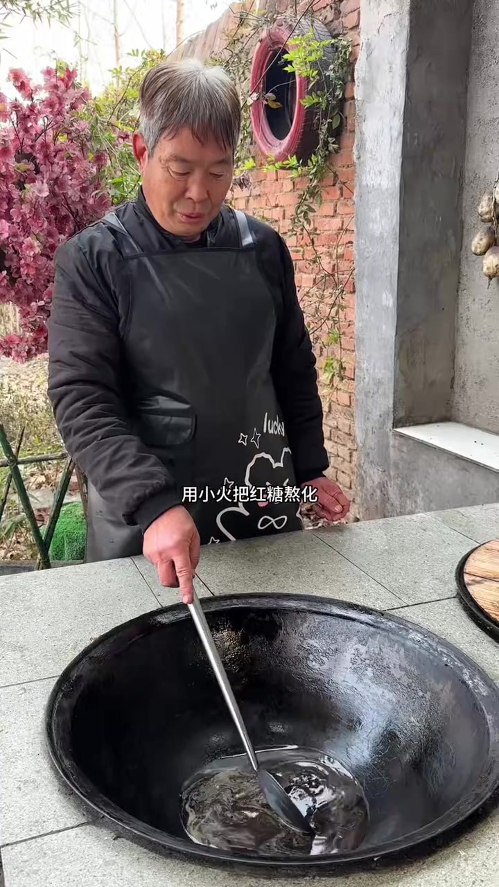 公爹做扣碗红薯详细教程来了,软糯香甜,学会过年又是一道硬菜