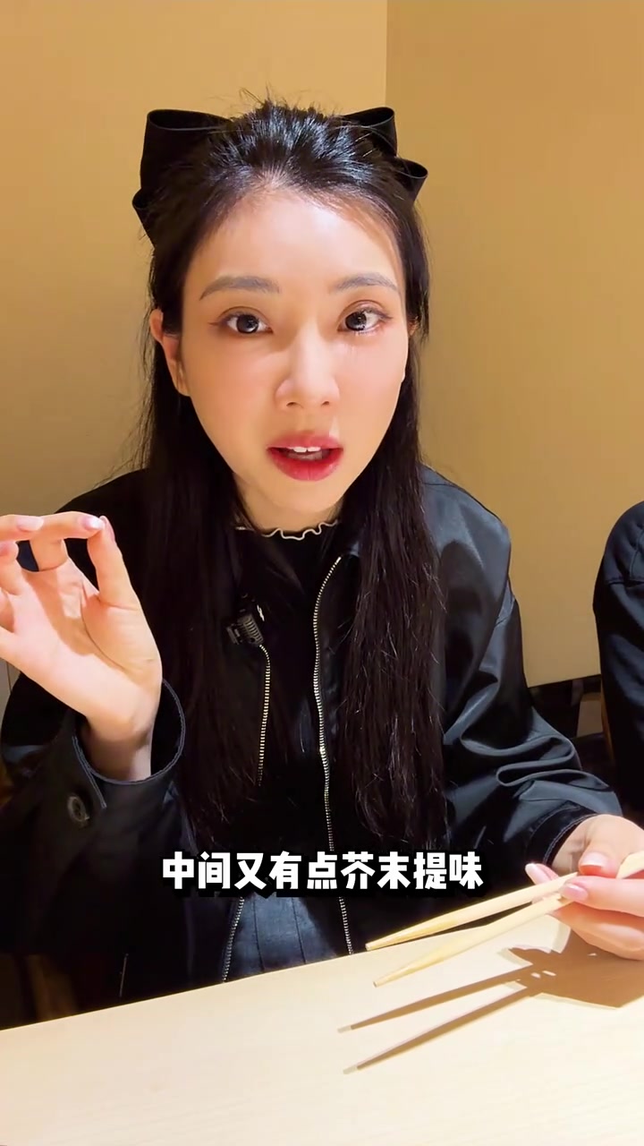无限续杯的寿司自助,海胆多到能“消消乐”