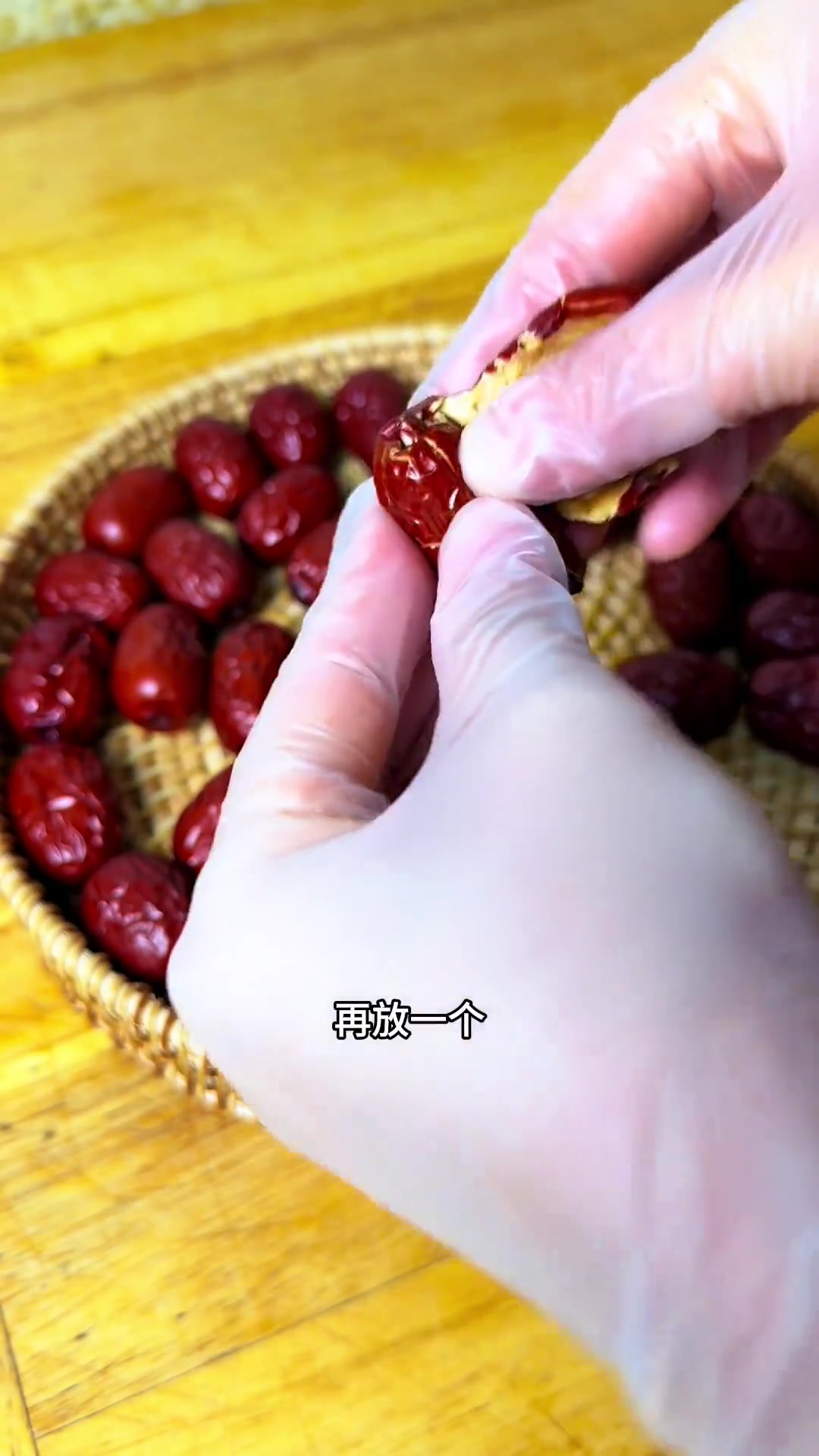 过年餐桌上的八宝饭这么做,全家夸赞是大厨