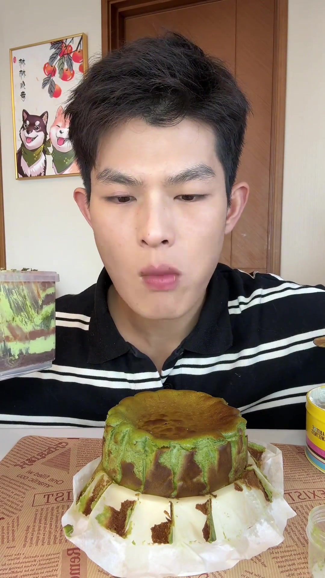 迪拜风味罐子蛋糕,榴莲芒果双拼千层,抹茶巴斯克!