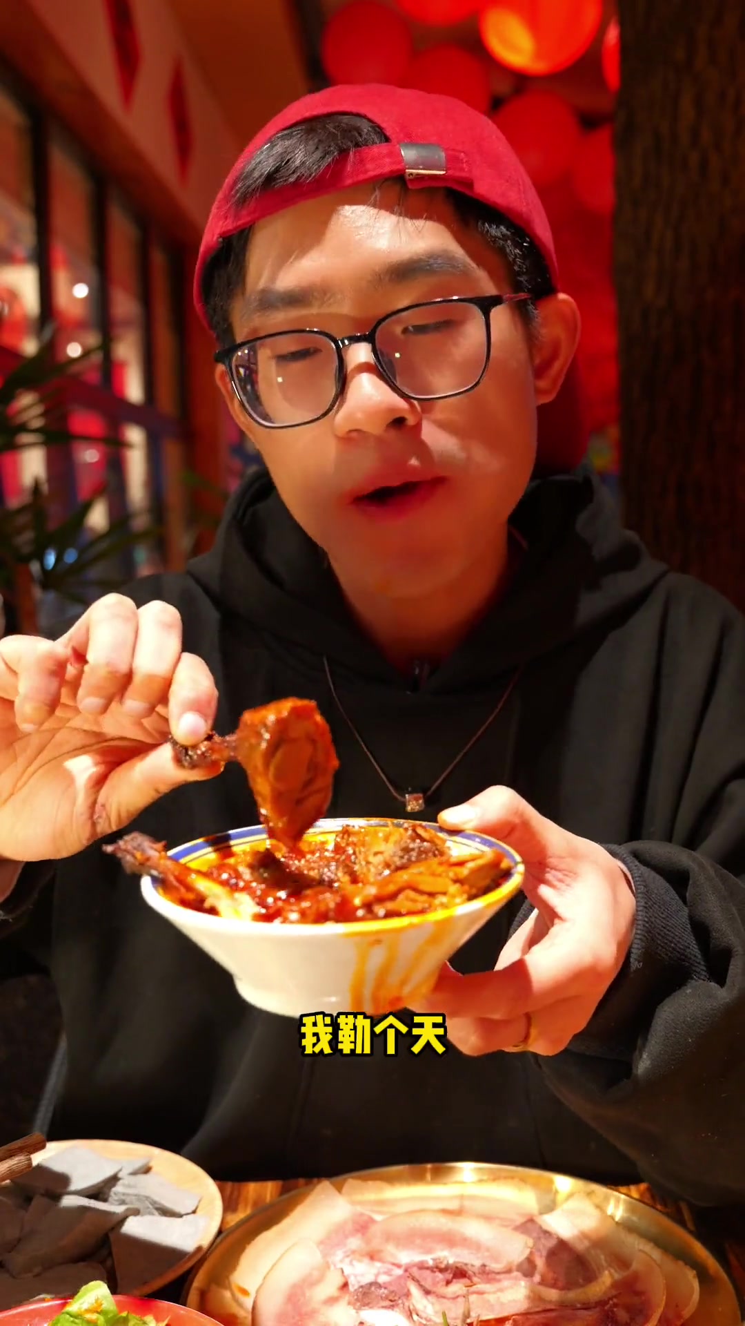 长沙这个火锅村让我见识了什么才是正宗的重庆牛油锅底!特别浓郁,煮啥都吼吼吃