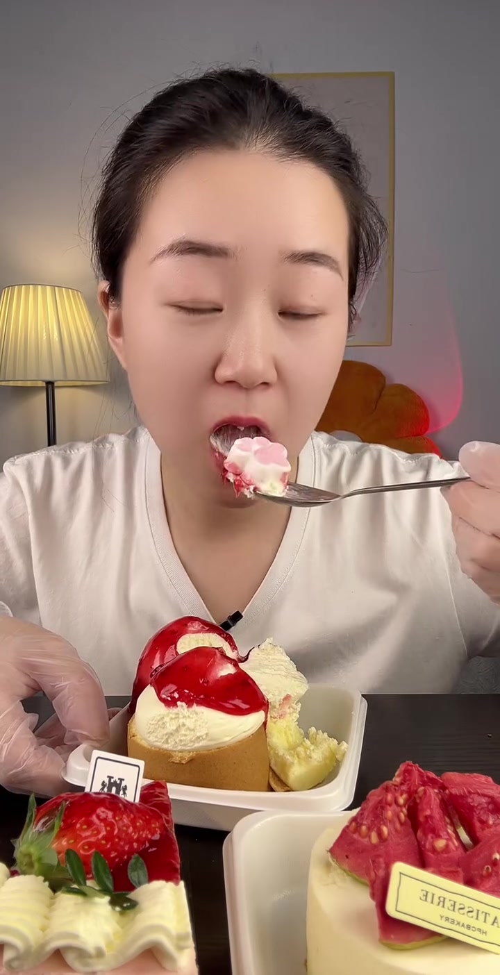 五一假期快乐,特地跑到徐州市区买的甜品