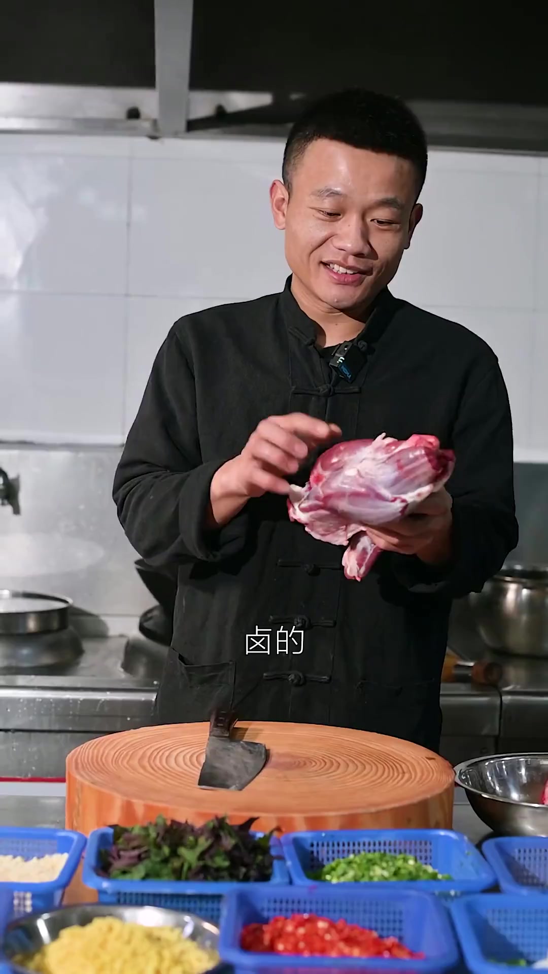 天气渐热,试试香菜拌卤牛肉,低卡减脂又香辣过瘾